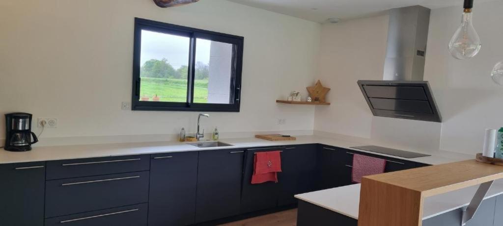Bed and Breakfast Ferme Peyroutet Asson Exterior foto